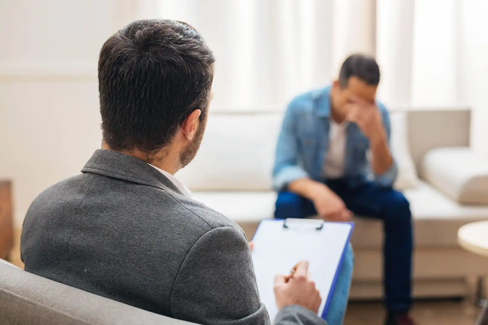 a male client during his individual alcohol treatment at alcohol rehab in orange county california