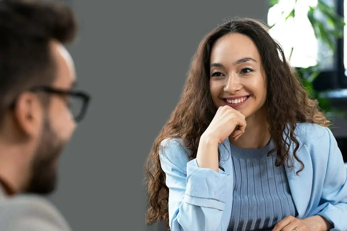 female client and a male mental health expert during outpatient program in los angeles california