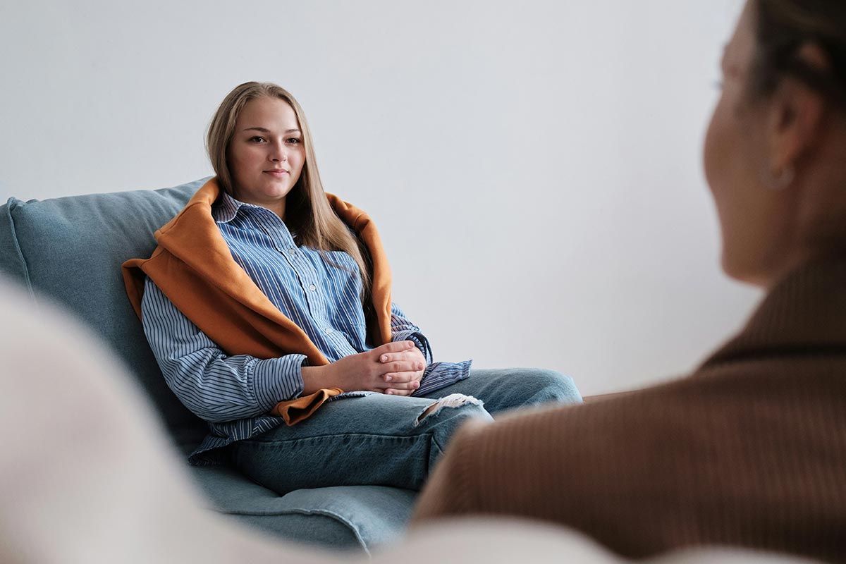 female client during her treatment from pink cocaine abuse