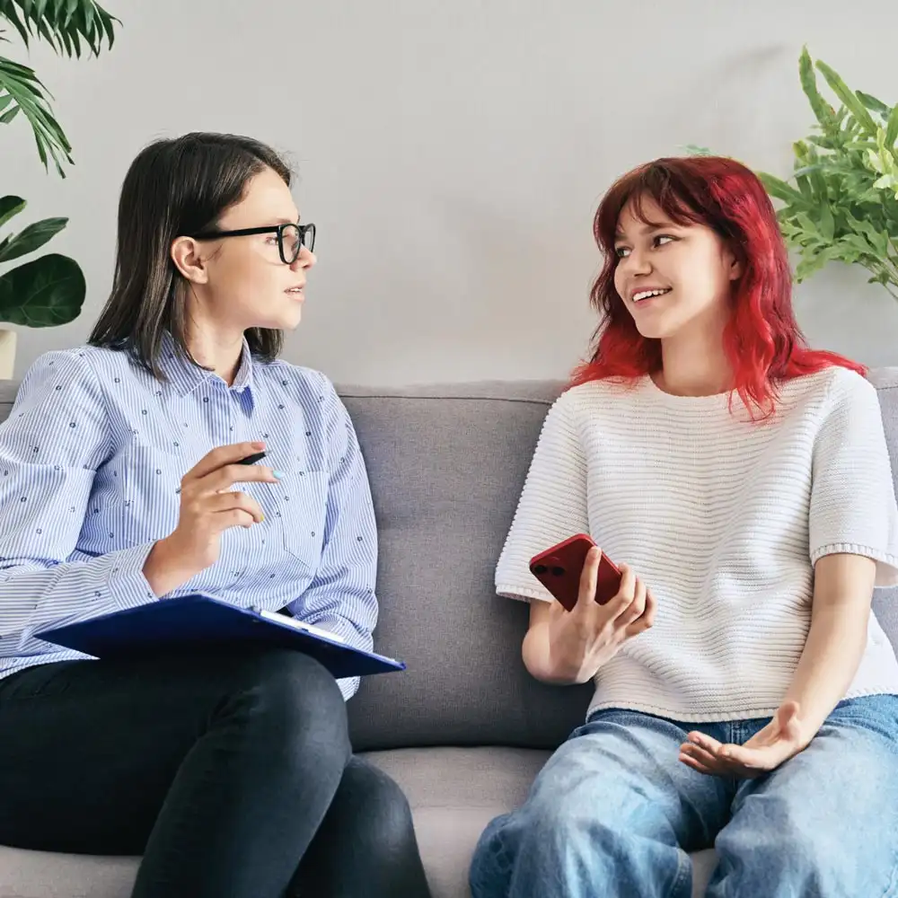 young lady with a psychologist during her mental health treatment in southern california