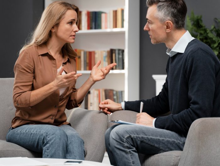 mental health therapist counseling session