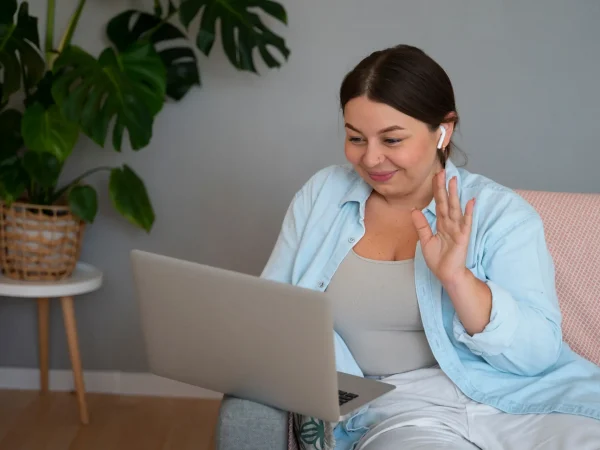 A women during virtual IOP session learning abou t the details of program